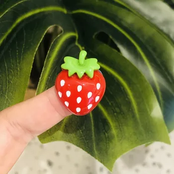 20 ADET Reçine Sevimli Meyve çilek Flatback Taş Kadın Çocuk Karalama Defteri Düğmeler El Sanatları DIY Aksesuarları Kek dekorasyon
